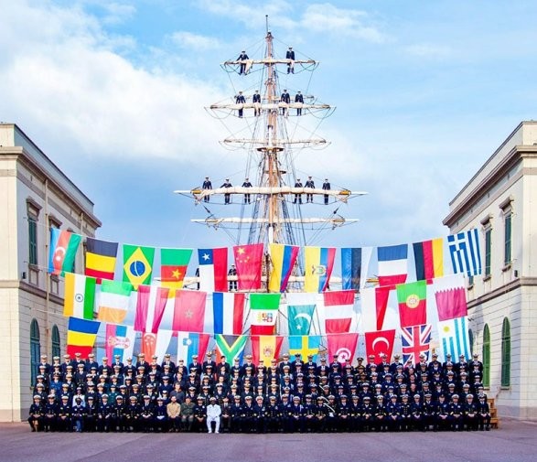 Азербайджанские моряки в Италии - ФОТО