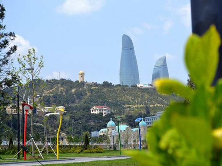 В Баку сохранится теплая погода