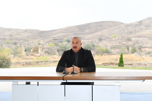 Президент Ильхам Алиев принял участие в открытии Н-ской воинской части в Кельбаджаре