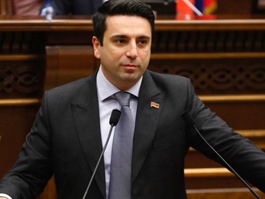 Симонян: Оппозиция хочет втянуть Армению в войну