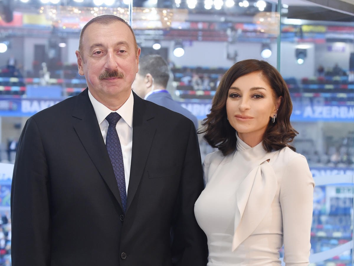 Ильхам и Мехрибан Алиевы приняли участие в церемонии открытия чемпионата мира по таэквондо в Баку (ВИДЕО)