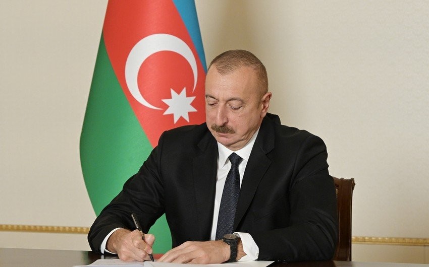 Алиев выделил средства на капремонт школ в Лачине и Забухе
