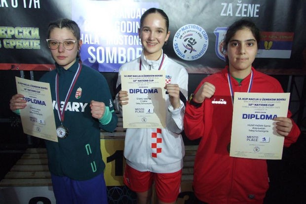 Азербайджанские женщины-боксеры завоевали 