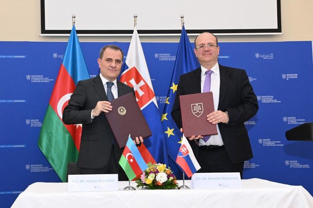 Азербайджан и Словакия подписали Соглашение об отмене двойного налогообложения - ФОТО